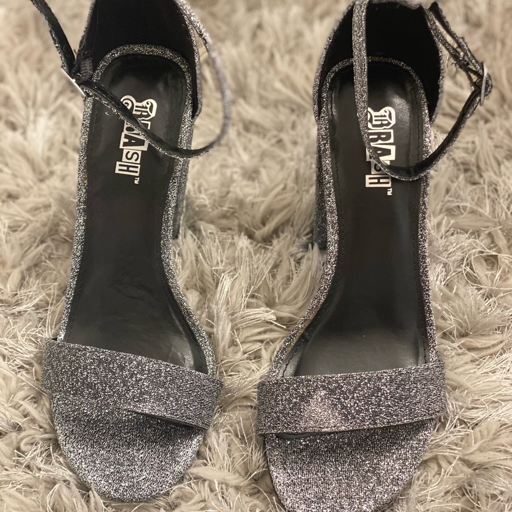 SIZE 7 - Picture 2 of 3